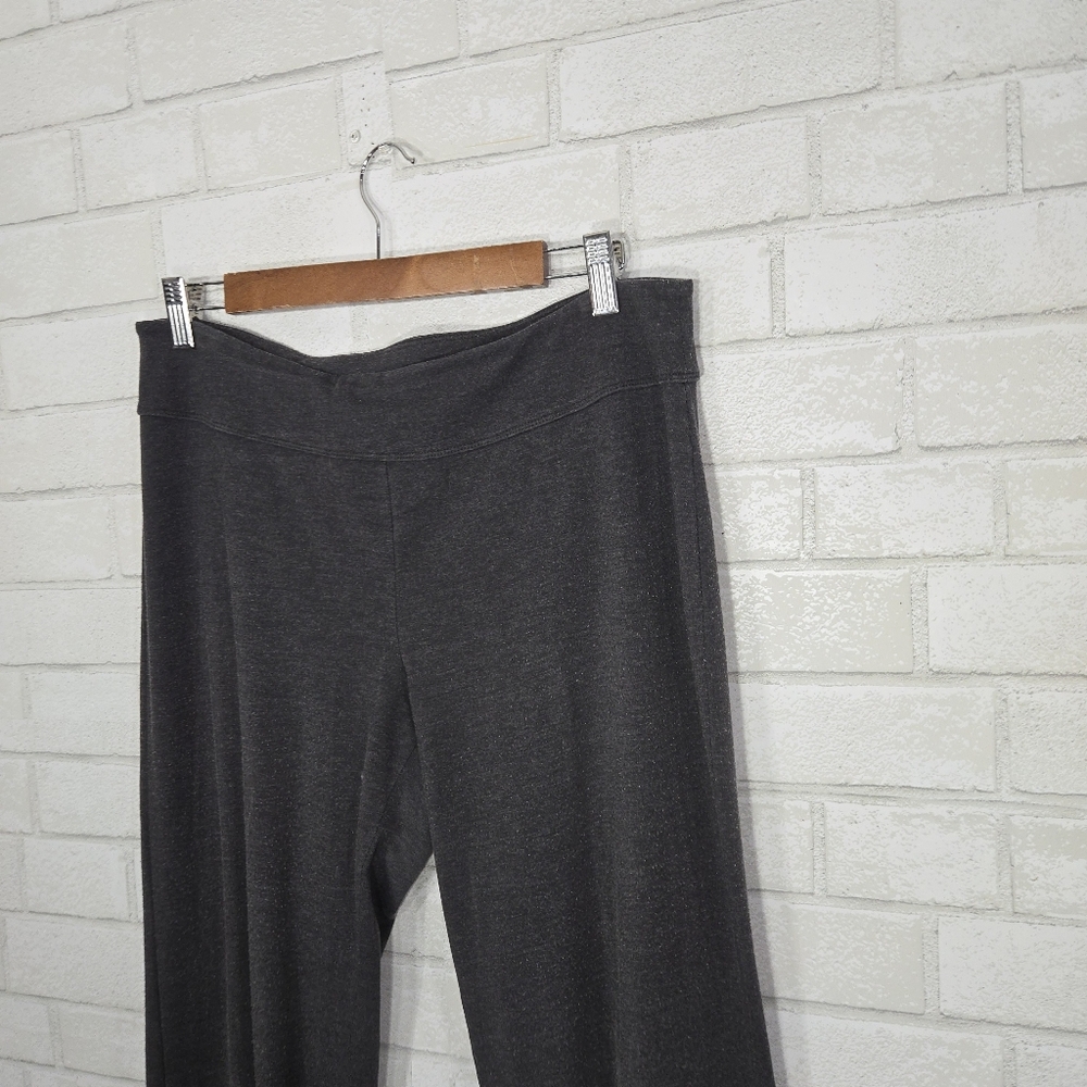 Energy Zone dark gray athletic bottoms - Picture 6 of 12